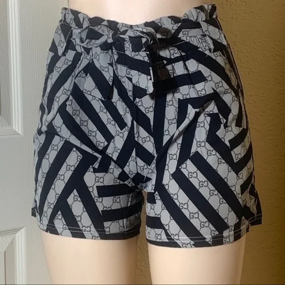 Casual Spring Summer Shorts with Pockets - Picture 2 of 4
